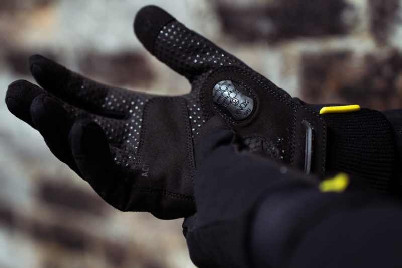 KNOX ACTION PRO GLOVE - Image 6